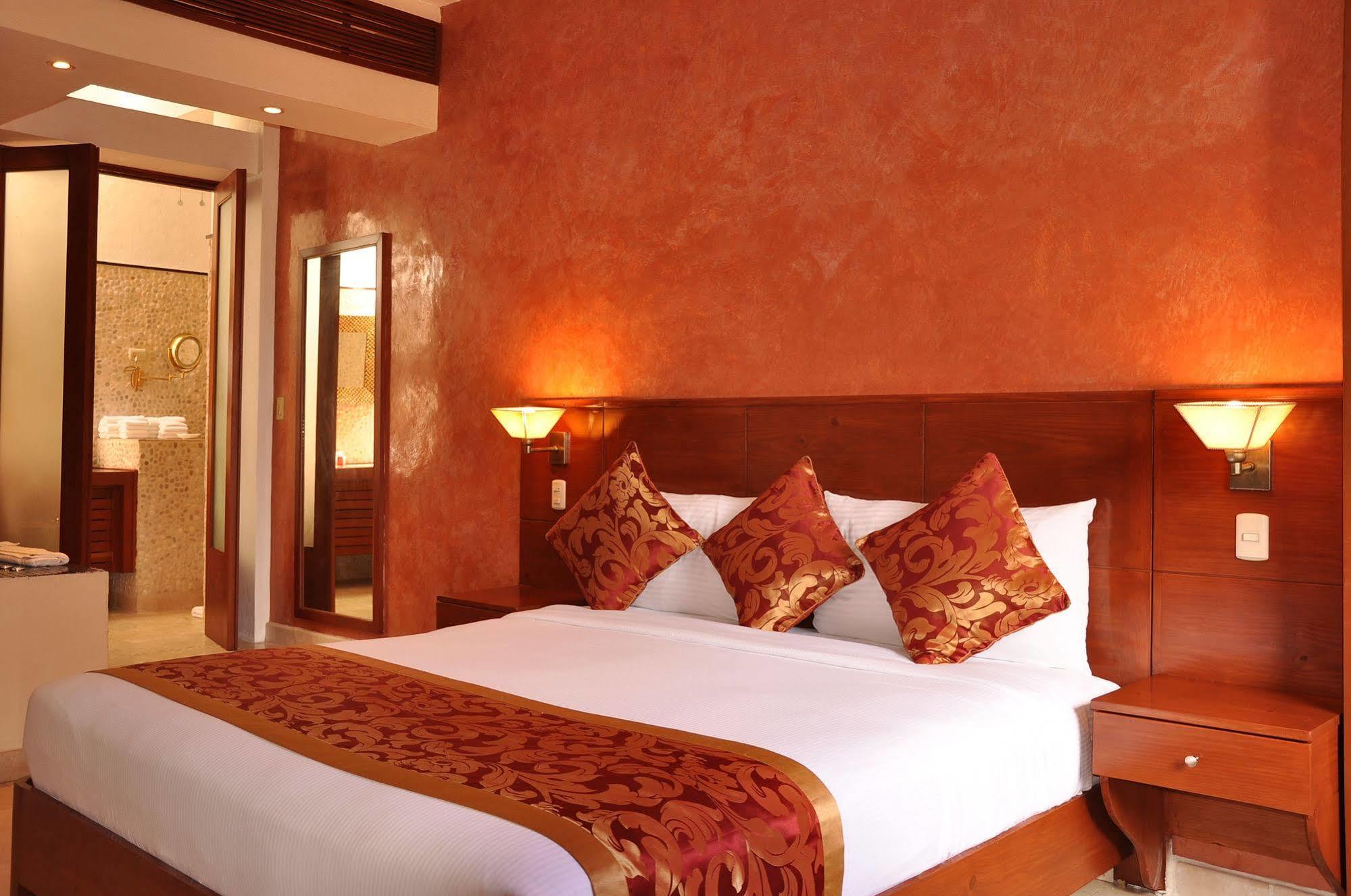 Boutique Hotel Palacio Santo Domingo Bagian luar foto